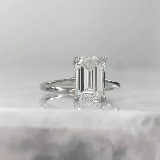 1/2 Carat Emerald Cut Diamond - F VVS1 - 0.52ct - 161205