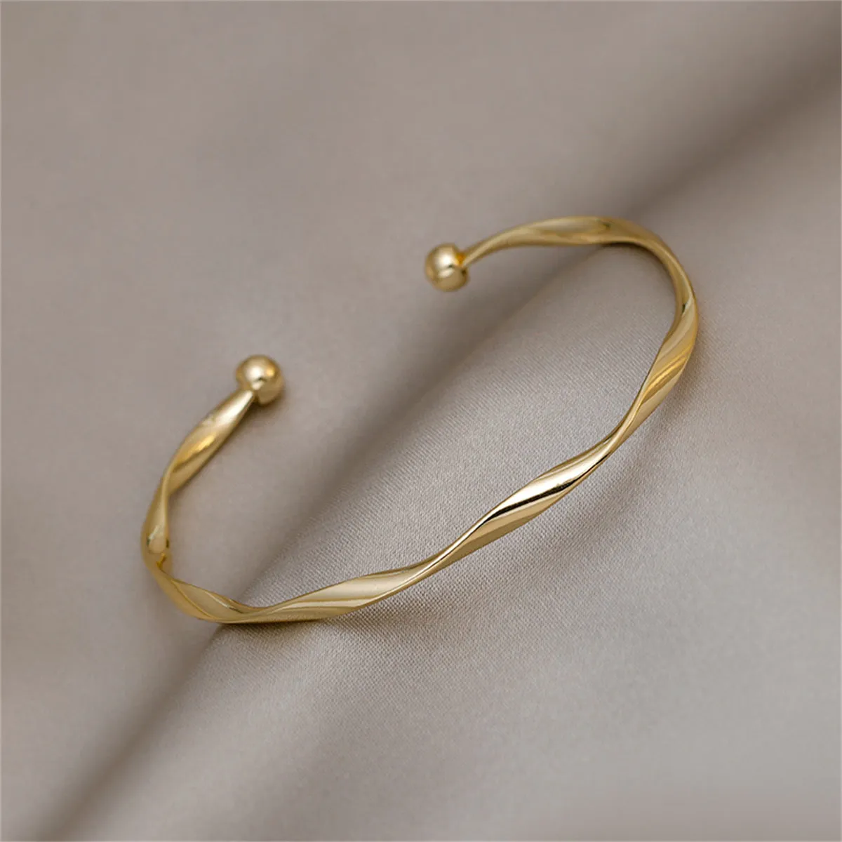 18K Gold-Plated Curved Waves Cuff