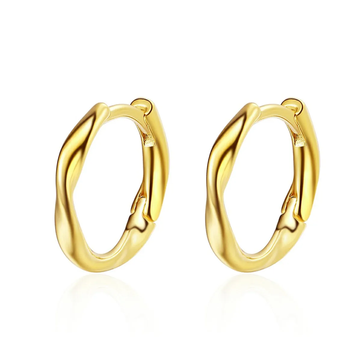 18K Gold-Plated Wave Huggie Earring