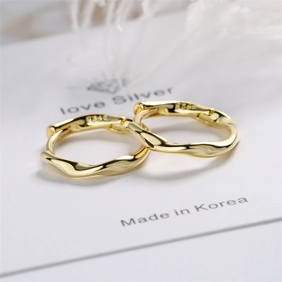 18K Gold-Plated Wave Huggie Earring