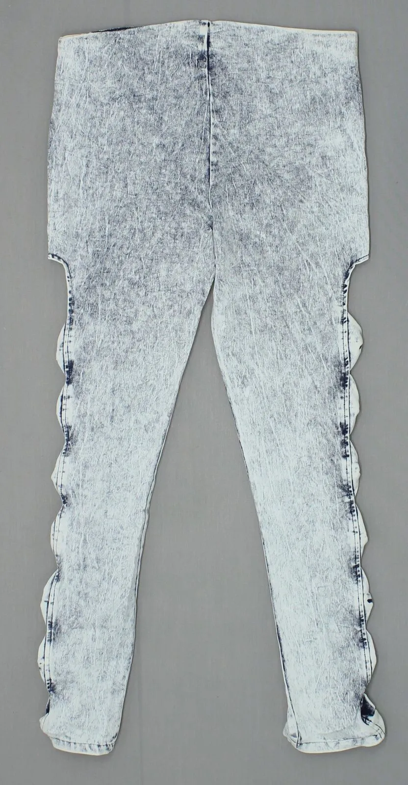 36 Point 5 Women's Bleach Wash Bow Side Denim Jeggings Jeans