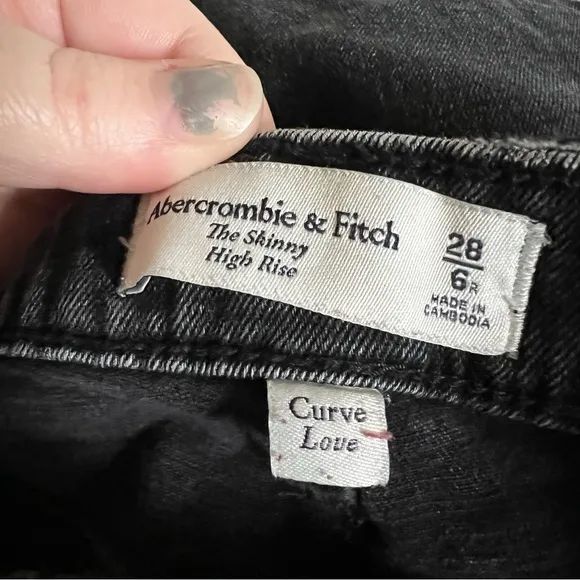 Abercrombie | Curve Love Distressed High Rise Skinny Jeans