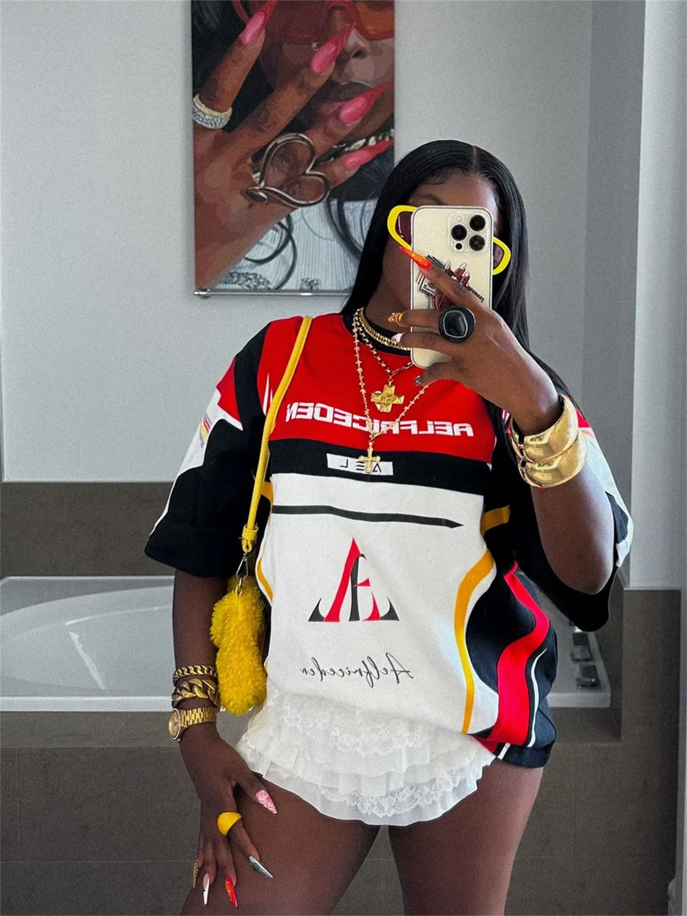 Bold High-Street Graphic Print Contrast T-Shirt with Oversized Fit