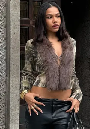 Chic Faux Fur Trimmed Patchwork Long-Sleeve Top for Bold Winter Style