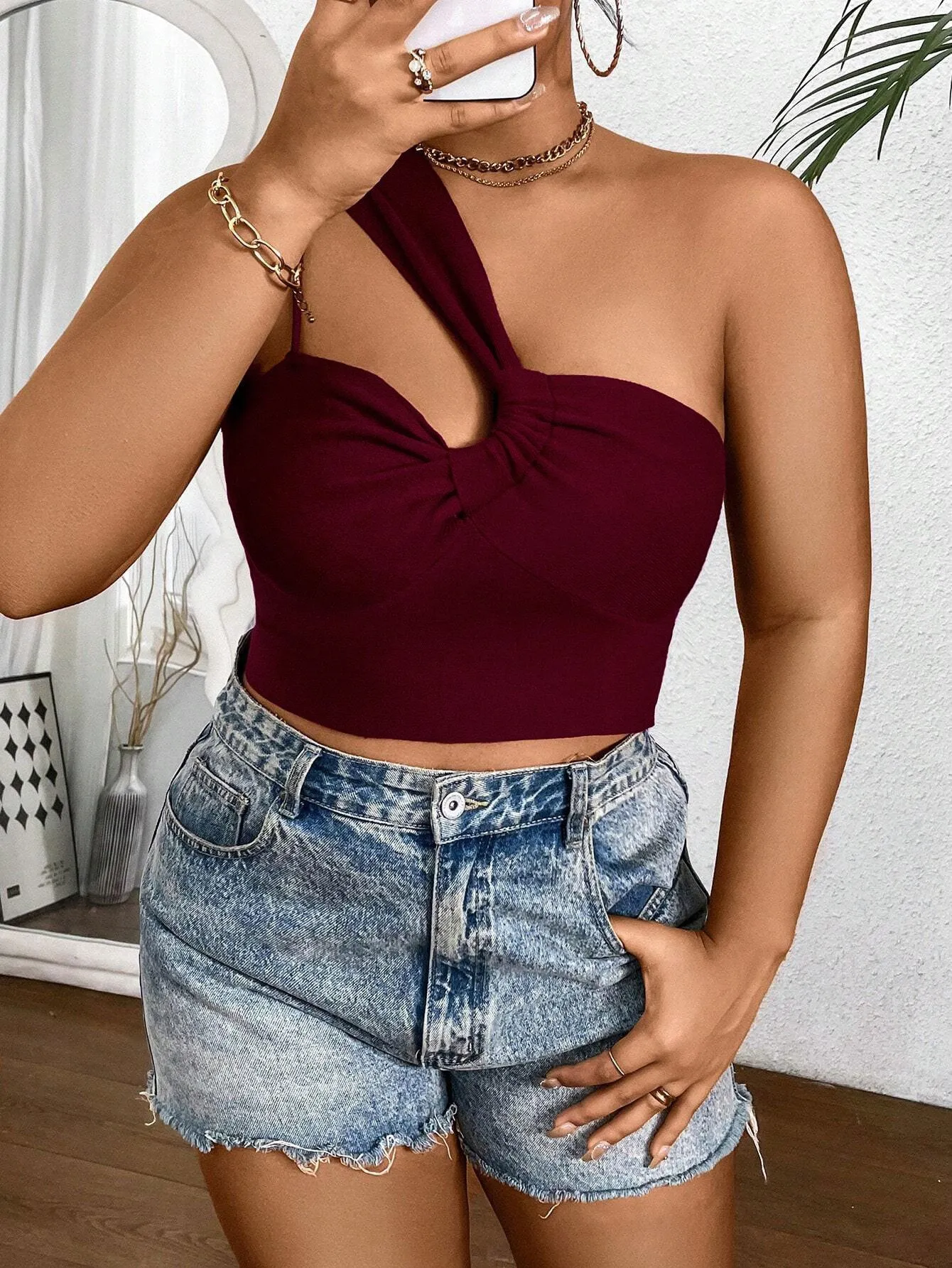 Chic Single-Strap Asymmetrical Burgundy Crop Top with Modern Twist