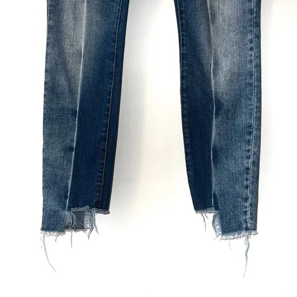 Current Elliot Original Stiletto Two Toned Hacked Hem Jeans 28