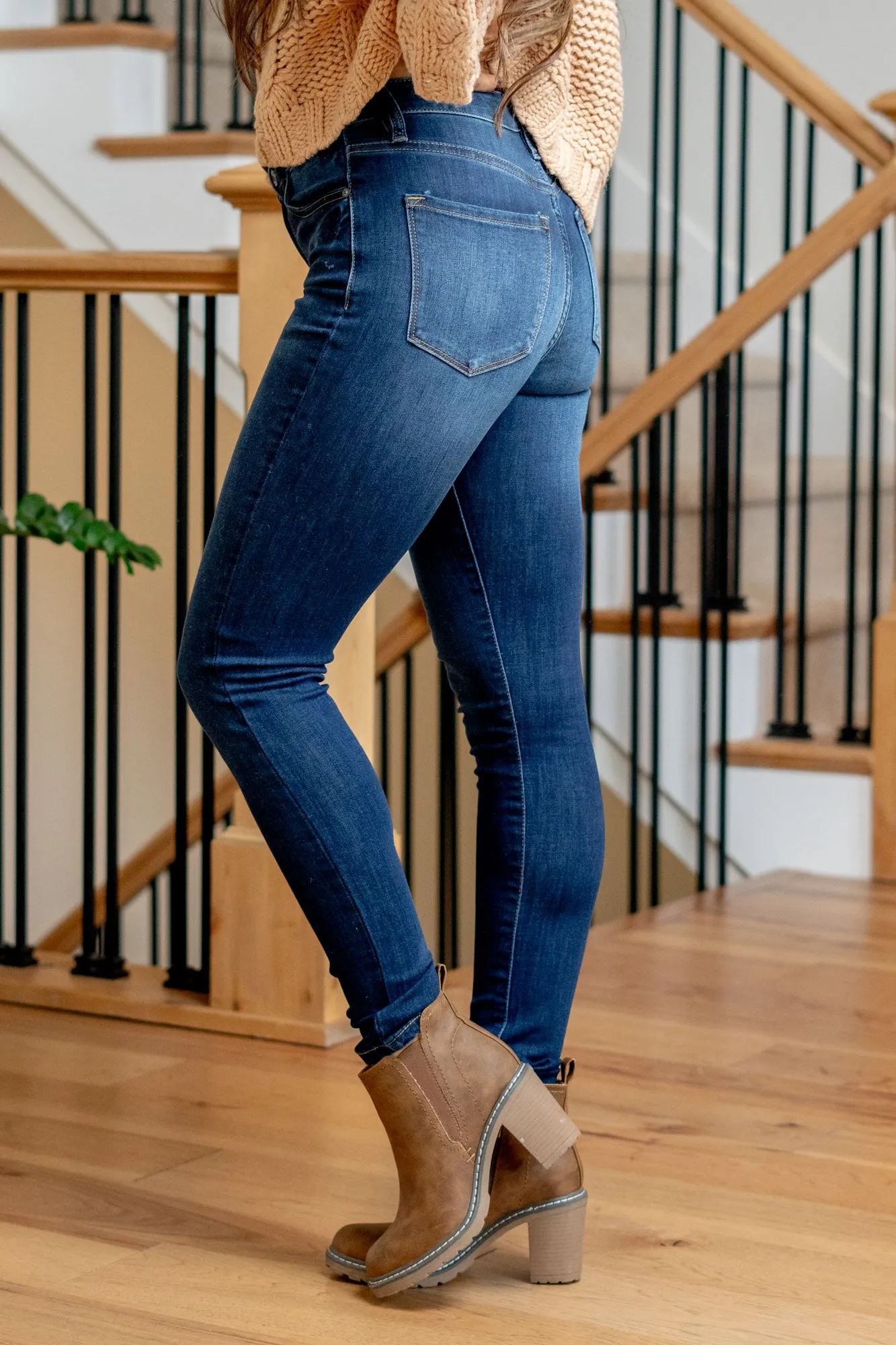 Effie High Rise Curvy Skinny