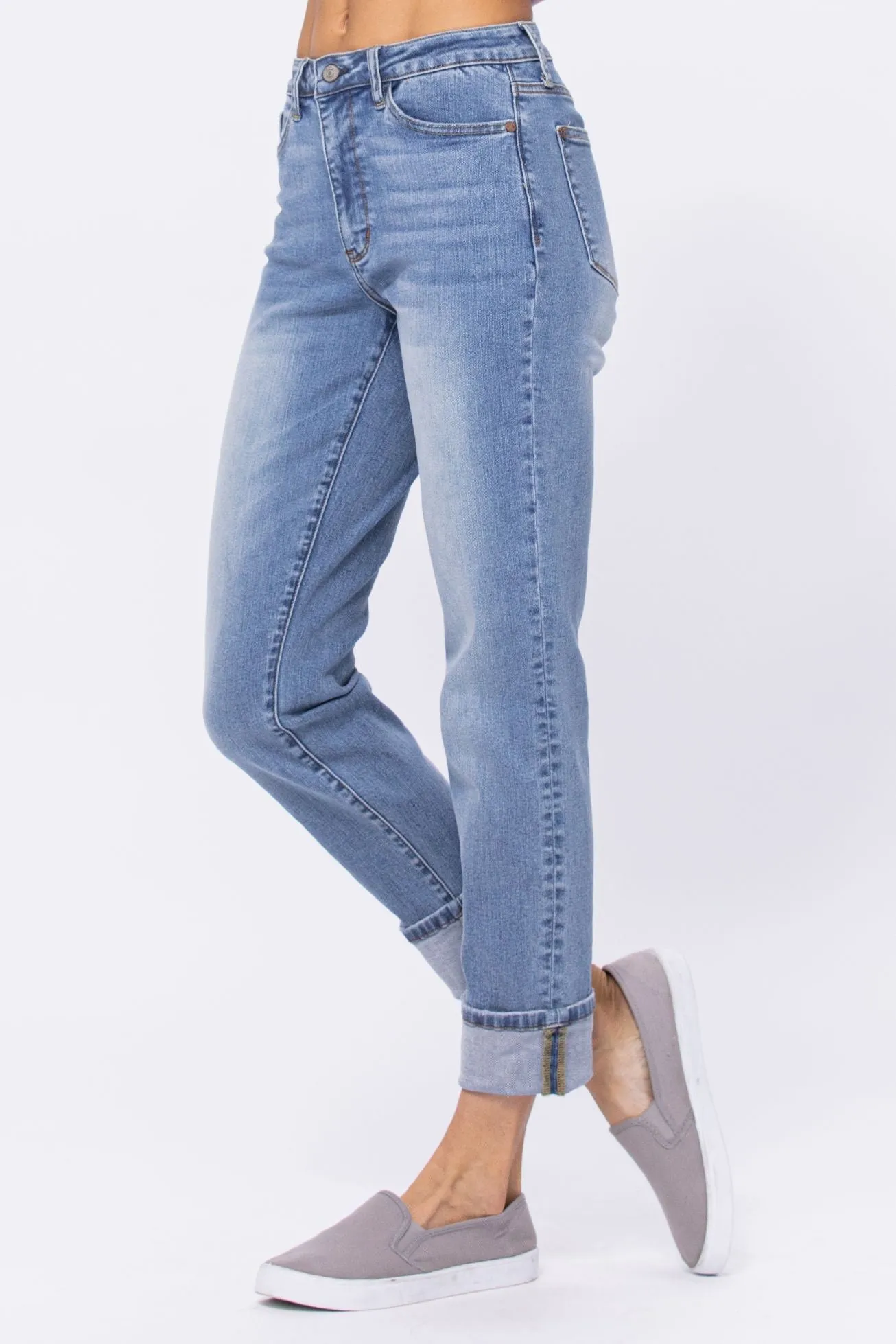 HW VINTAGE WASH BOYFRIEND BY JUDY BLUE - CURVY