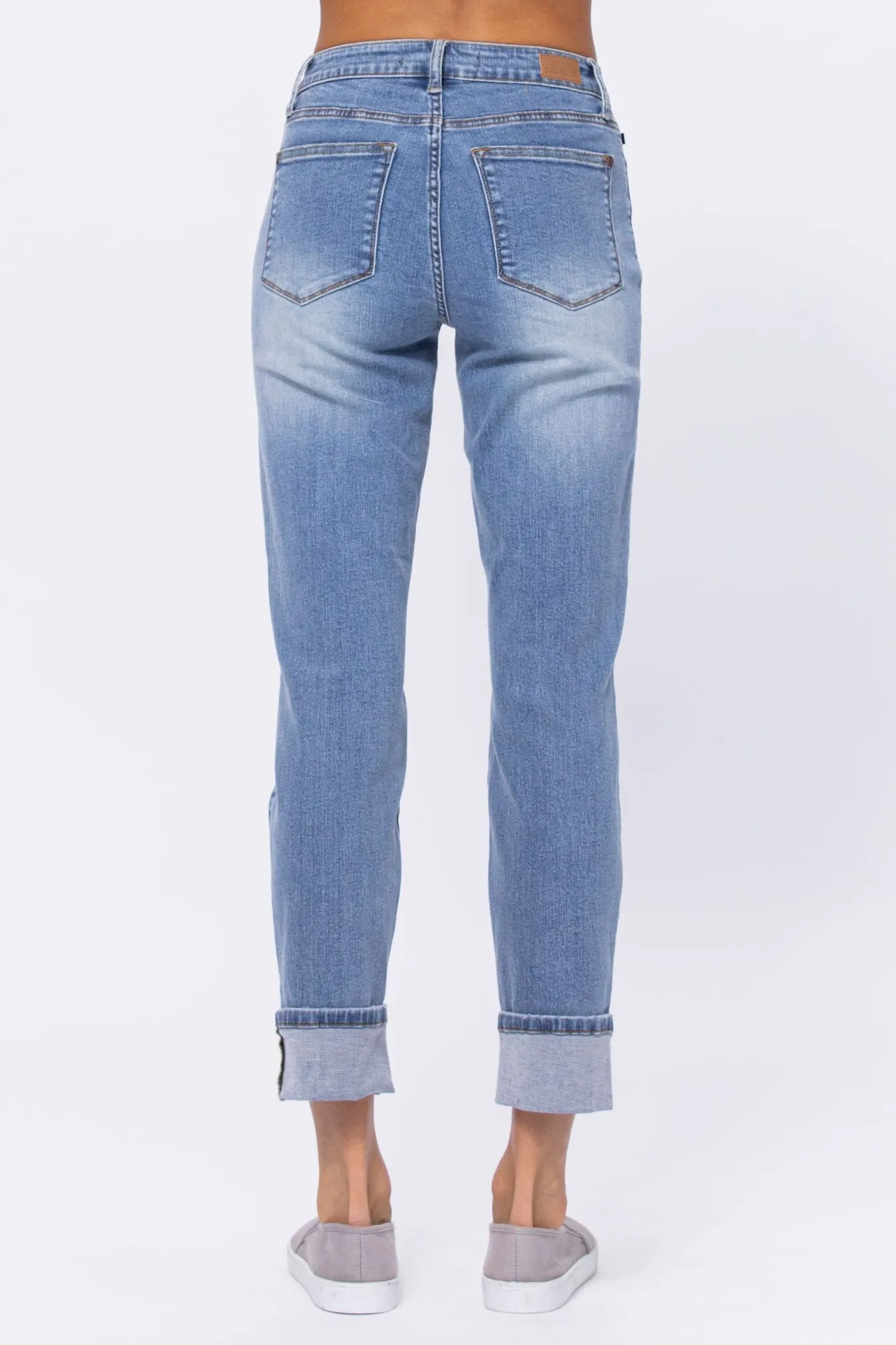 HW VINTAGE WASH BOYFRIEND BY JUDY BLUE - CURVY