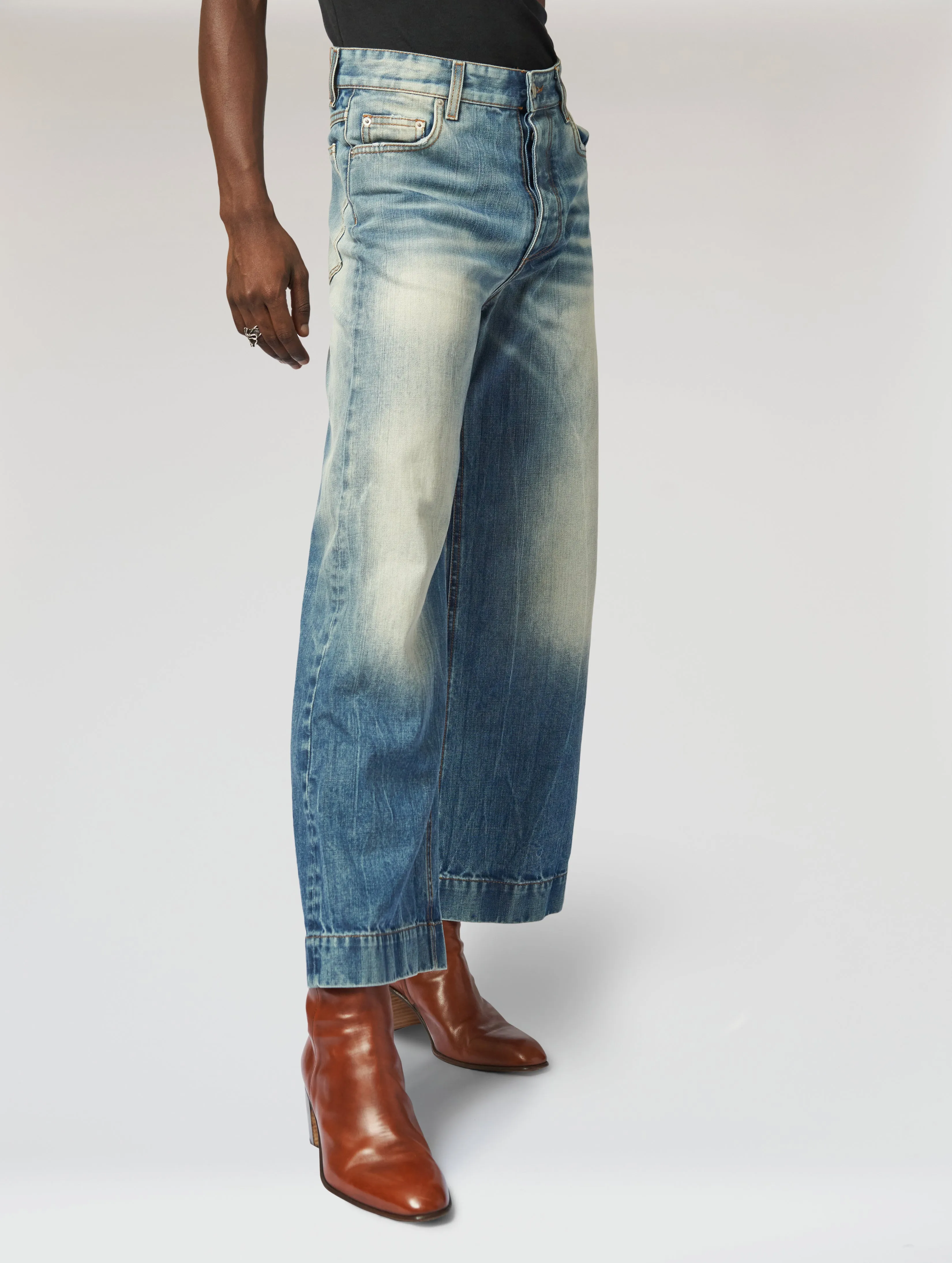IZZY GIANT FLARE JEANS IN VINTAGE 74 - Unisex
