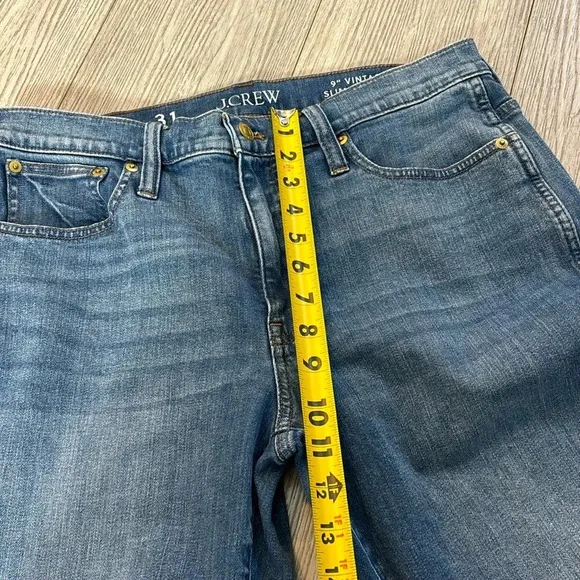 J. Crew 9” Vintage Straight Leg Blue Jeans size 31