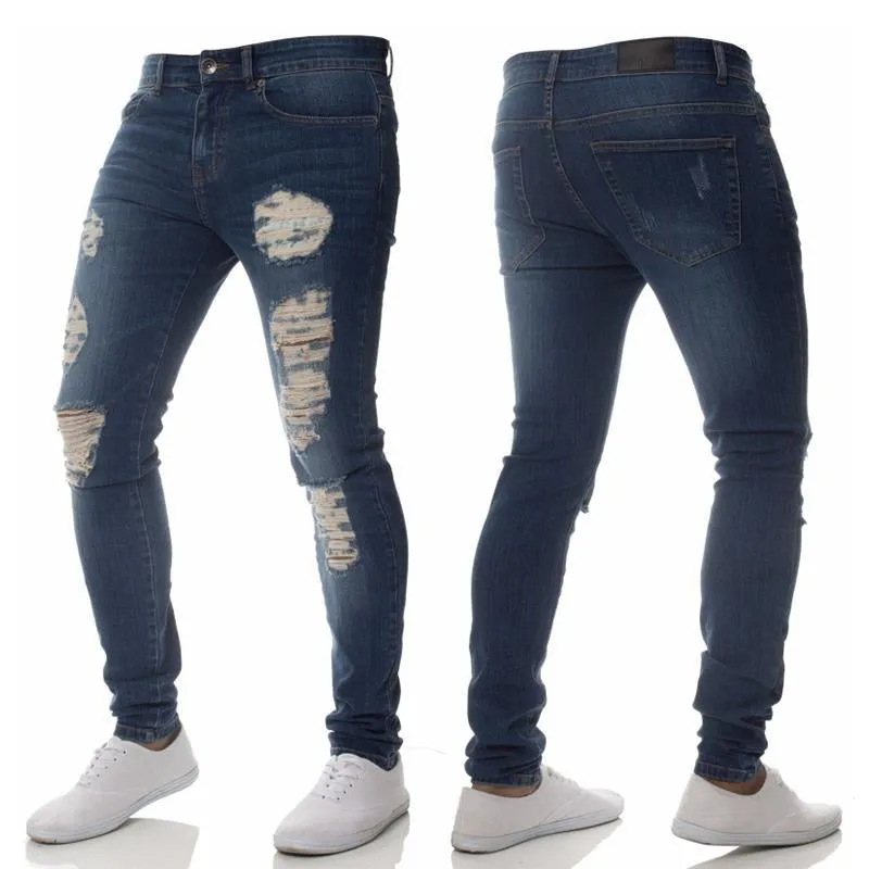 Jean skinny déchiré à la mode vintage