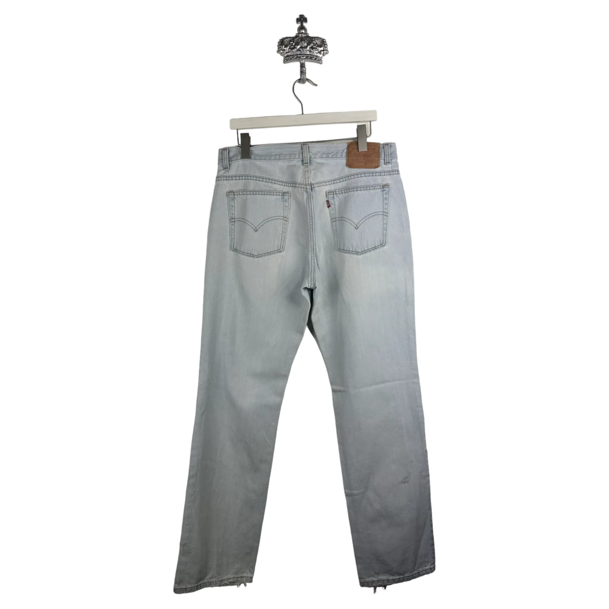 LEVIS JEANS (HH - 17 IN) (LENGTH - 40IN )