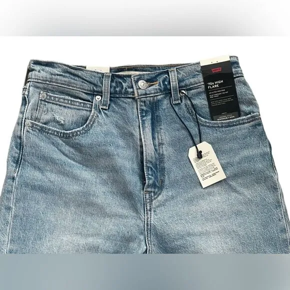 Levi’s NWT Premium 70s High Rise Flare Size 28 Free People Disco Bell Bottom