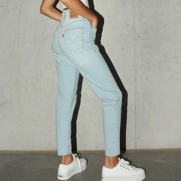 Levi's Taper High Waisted Rise Jeans