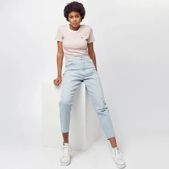 Levi's Taper High Waisted Rise Jeans