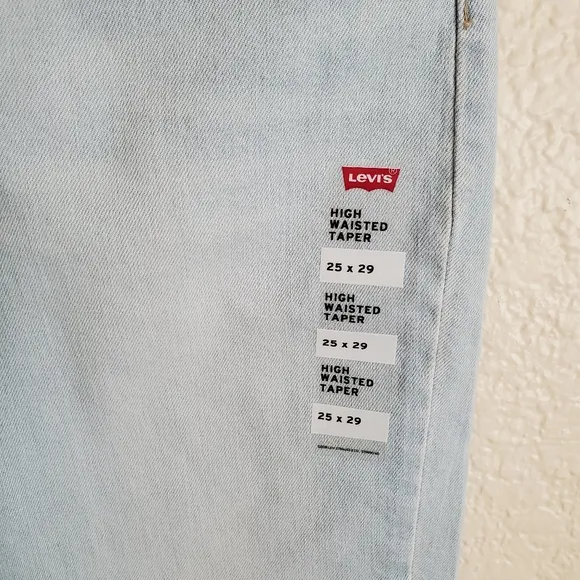 Levi's Taper High Waisted Rise Jeans