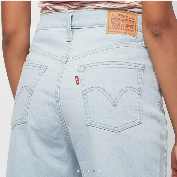 Levi's Taper High Waisted Rise Jeans