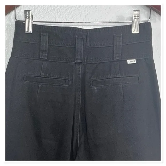 LEVI'S X STRANGER THINGS EL WOMEN'S 100% COTTON JEANS SZ 26 BLACK NO SUSPENDERS
