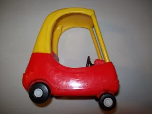 Little Tikes Dollhouse Size Cozy Coupe Car Red & Yellow
