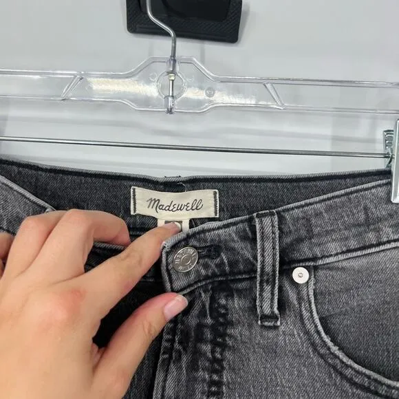 Madewell The Perfect Vintage Jeans in Cosner Wash Knee-Rip Edition