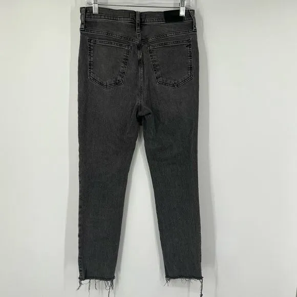 Madewell The Perfect Vintage Jeans in Cosner Wash Knee-Rip Edition