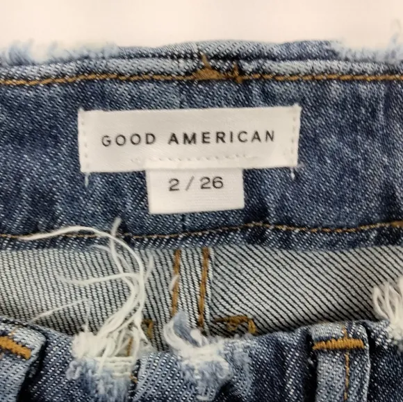 NWT Good American Good Leg Straight Vintage Inspired Jeans Sz. 2/26