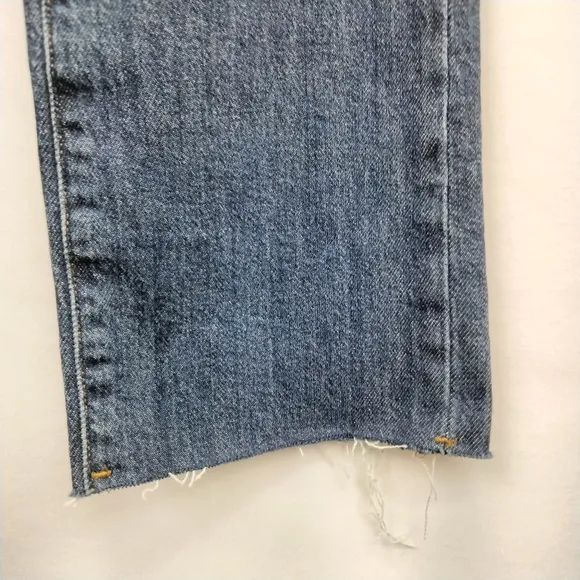 NWT Good American Good Leg Straight Vintage Inspired Jeans Sz. 2/26