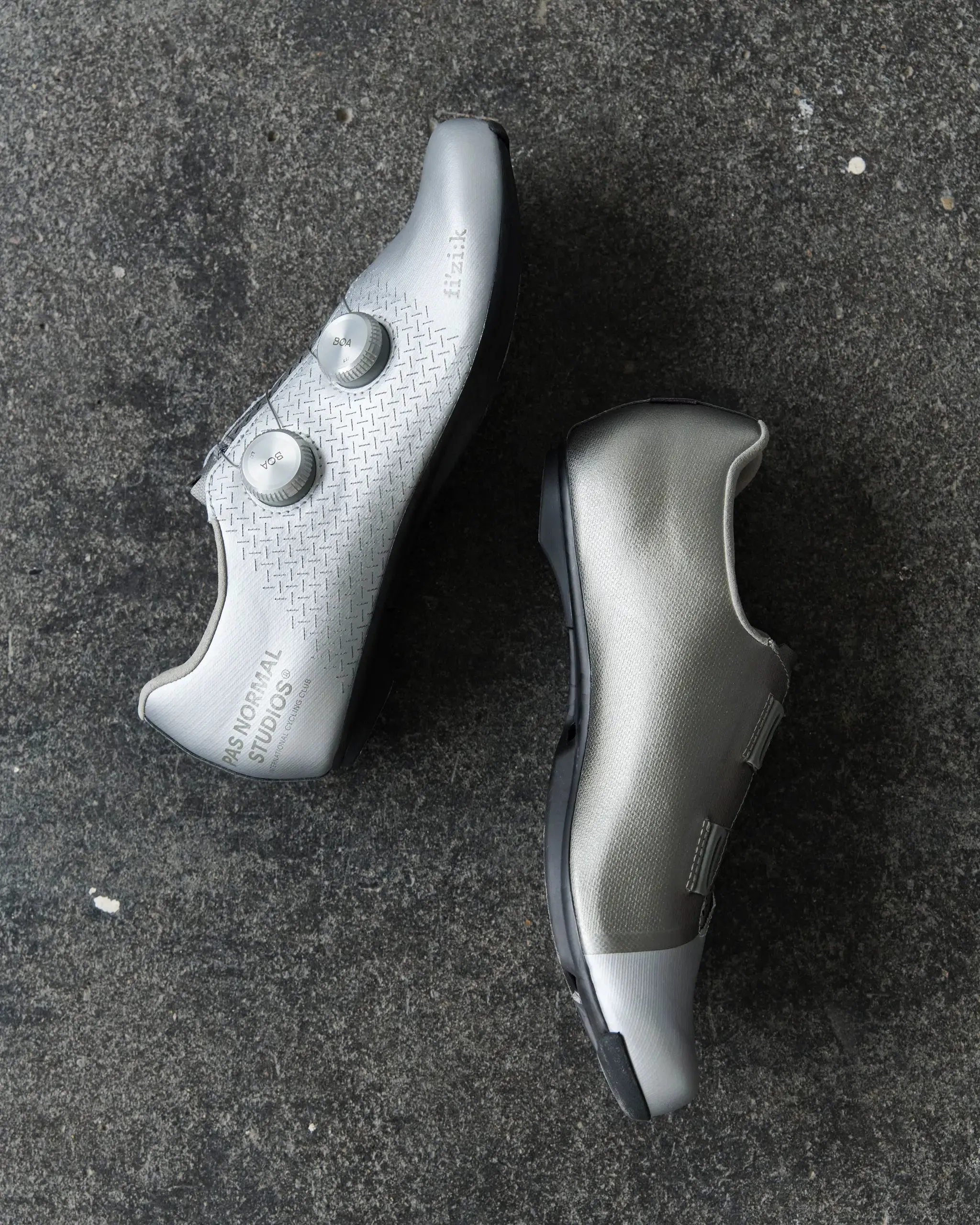 Pas Normal Studios x Fizik - Mechanism Road Shoe - Silver