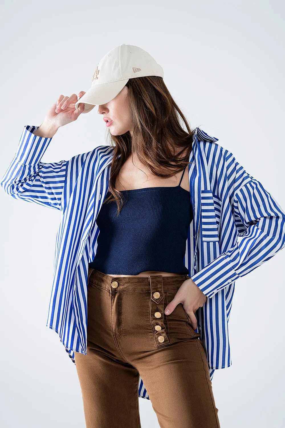 Poplin shirt with vertical stripes in blue and chest pocket