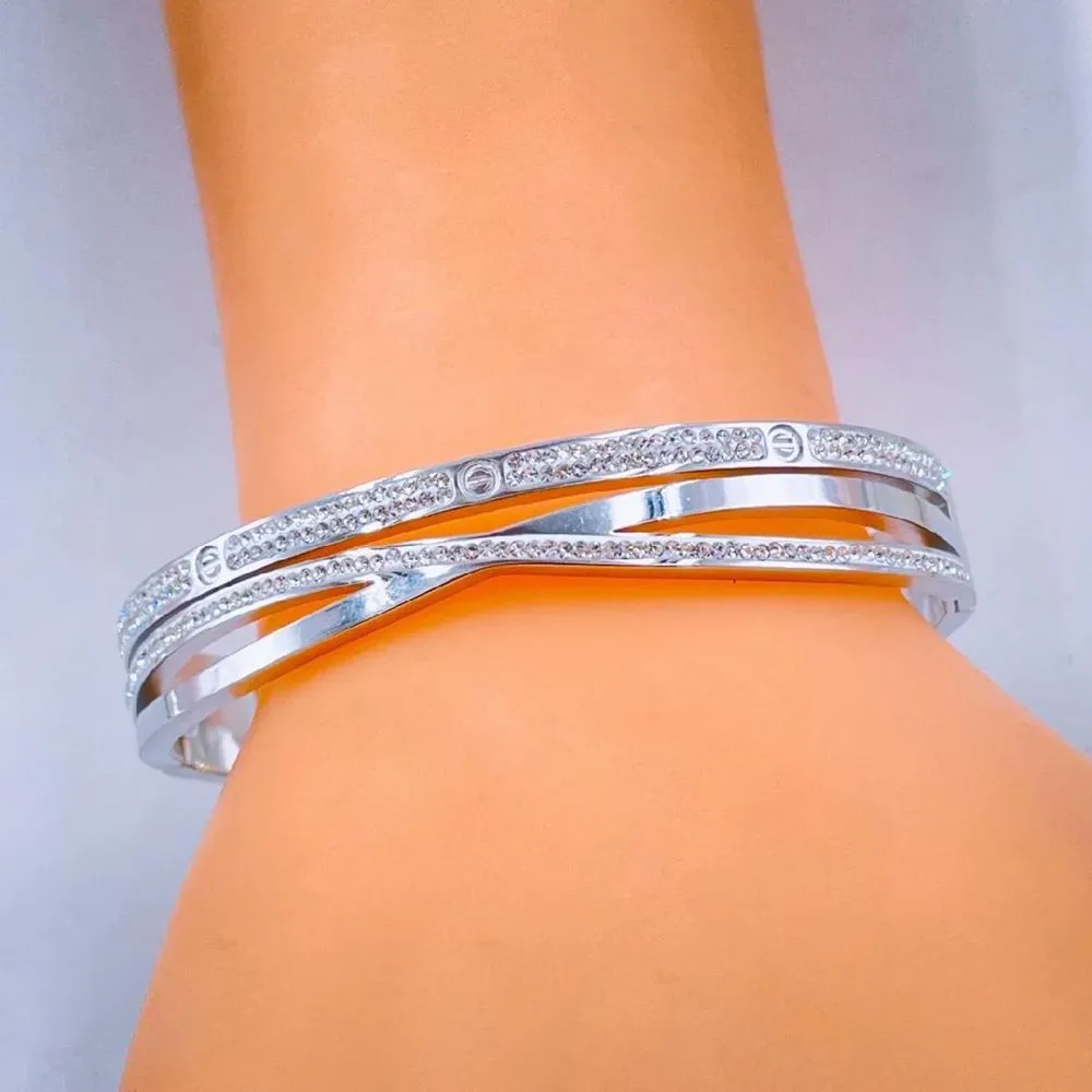 Premium Quality Stainless Steel Gold Plated Fashion Bracelet Bangle for Women