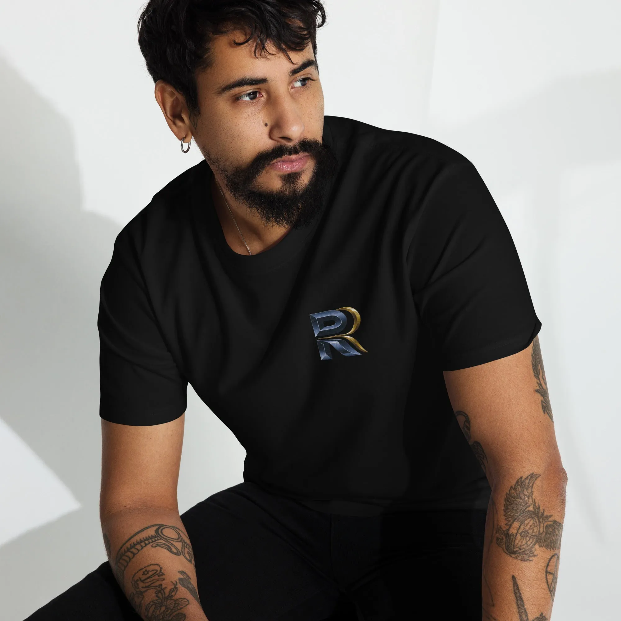 RESILIENT ROAR Men’s premium heavyweight tee