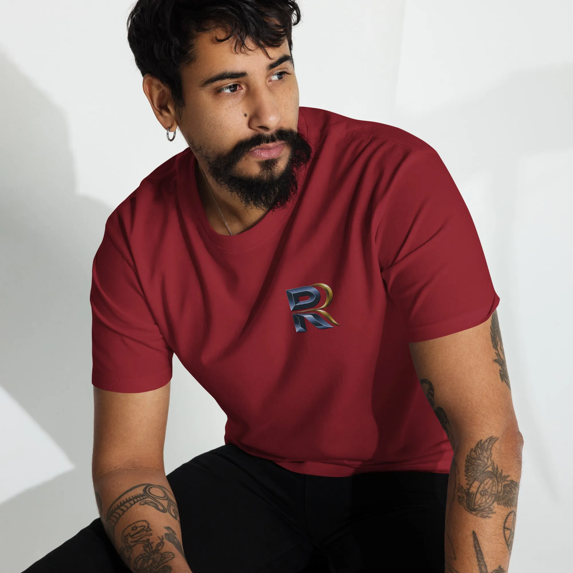 RESILIENT ROAR Men’s premium heavyweight tee