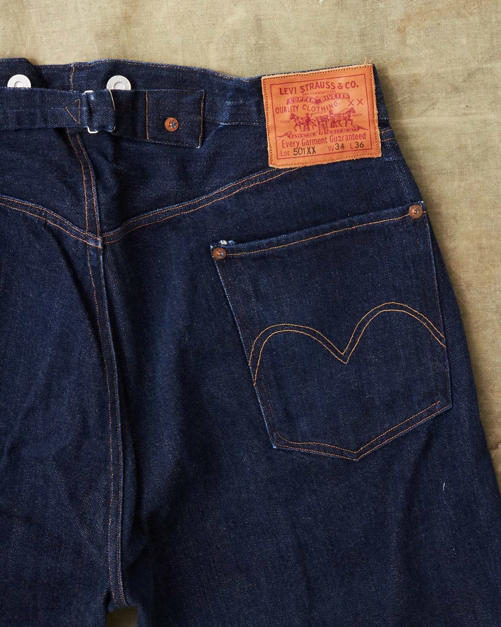 Second Hand Levi's Vintage Clothing Made in USA 1915 501XX SAMPLE W 34
