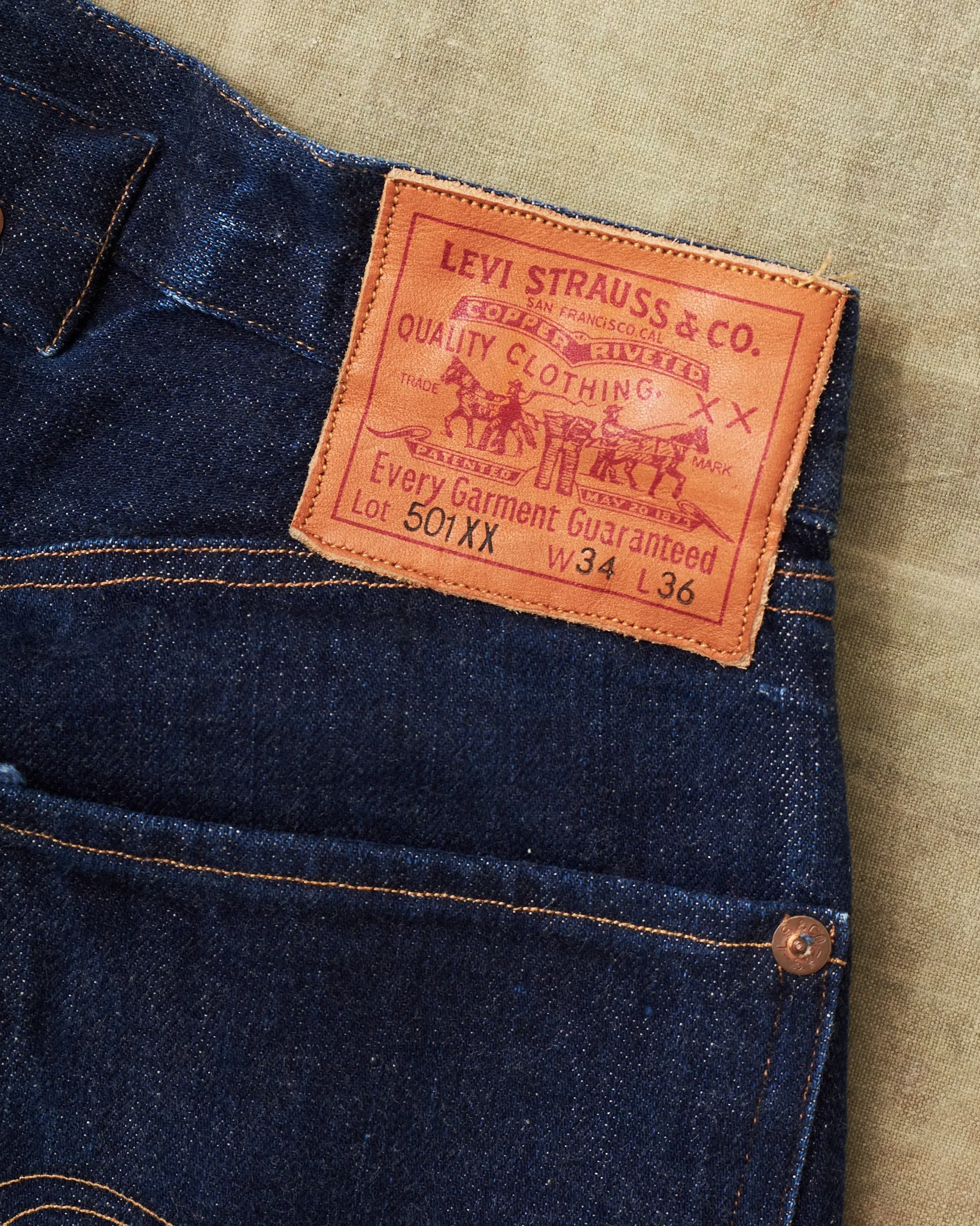 Second Hand Levi's Vintage Clothing Made in USA 1915 501XX SAMPLE W 34