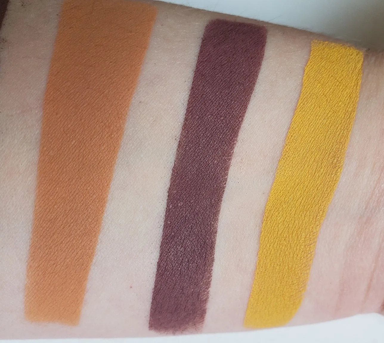 Taxi - Loose Matte Eyeshadow