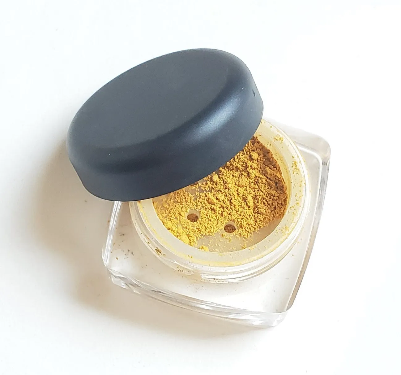 Taxi - Loose Matte Eyeshadow