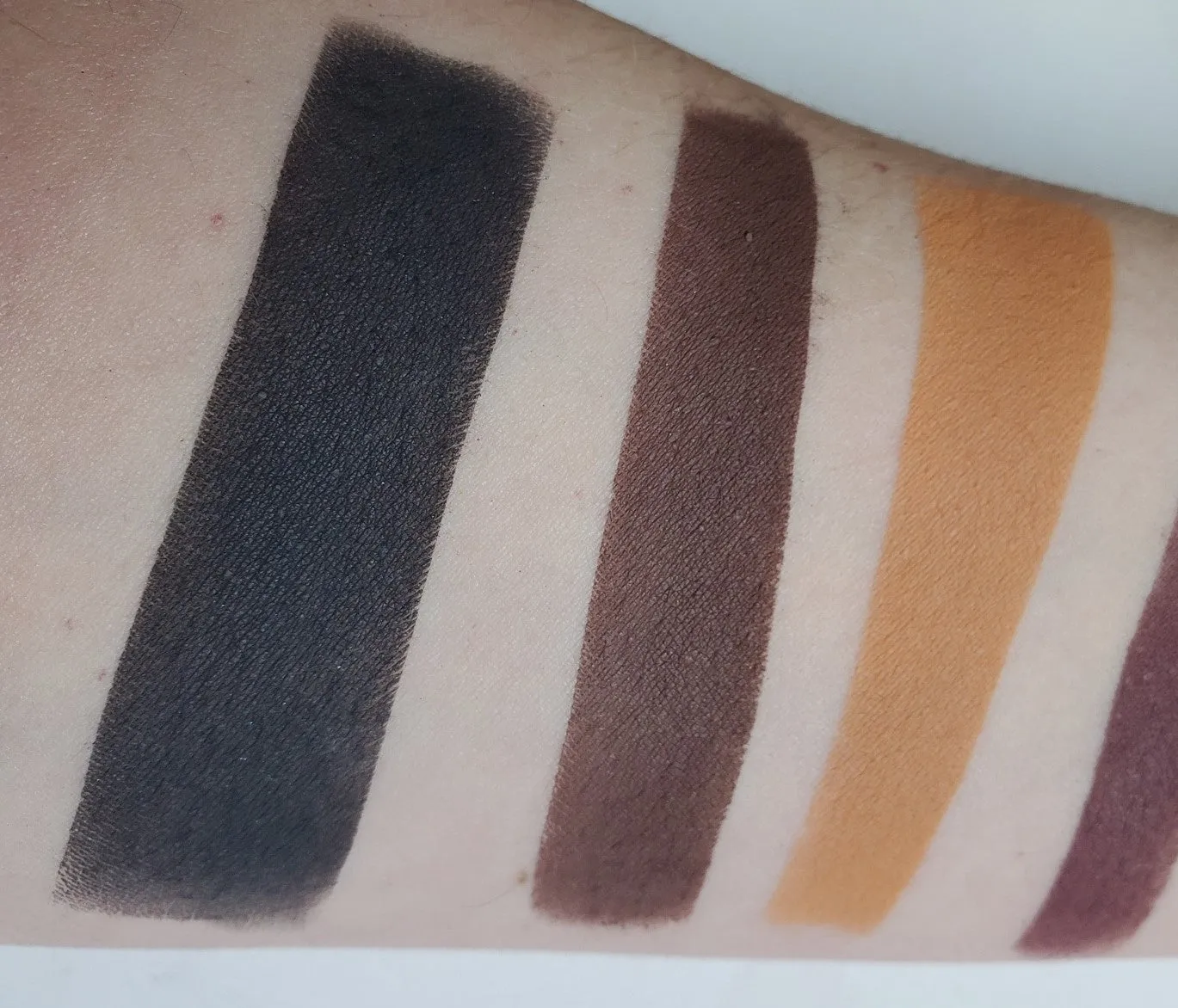 Taxi - Loose Matte Eyeshadow