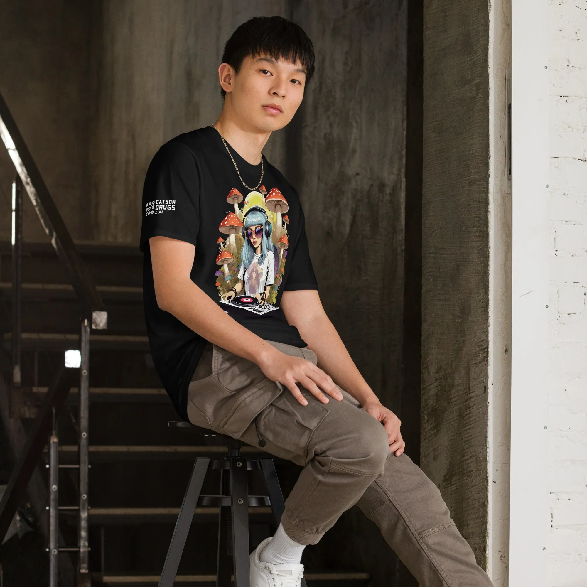 Techno T-Shirt | Psychedelic DJ Girl | Ecstasy Edition