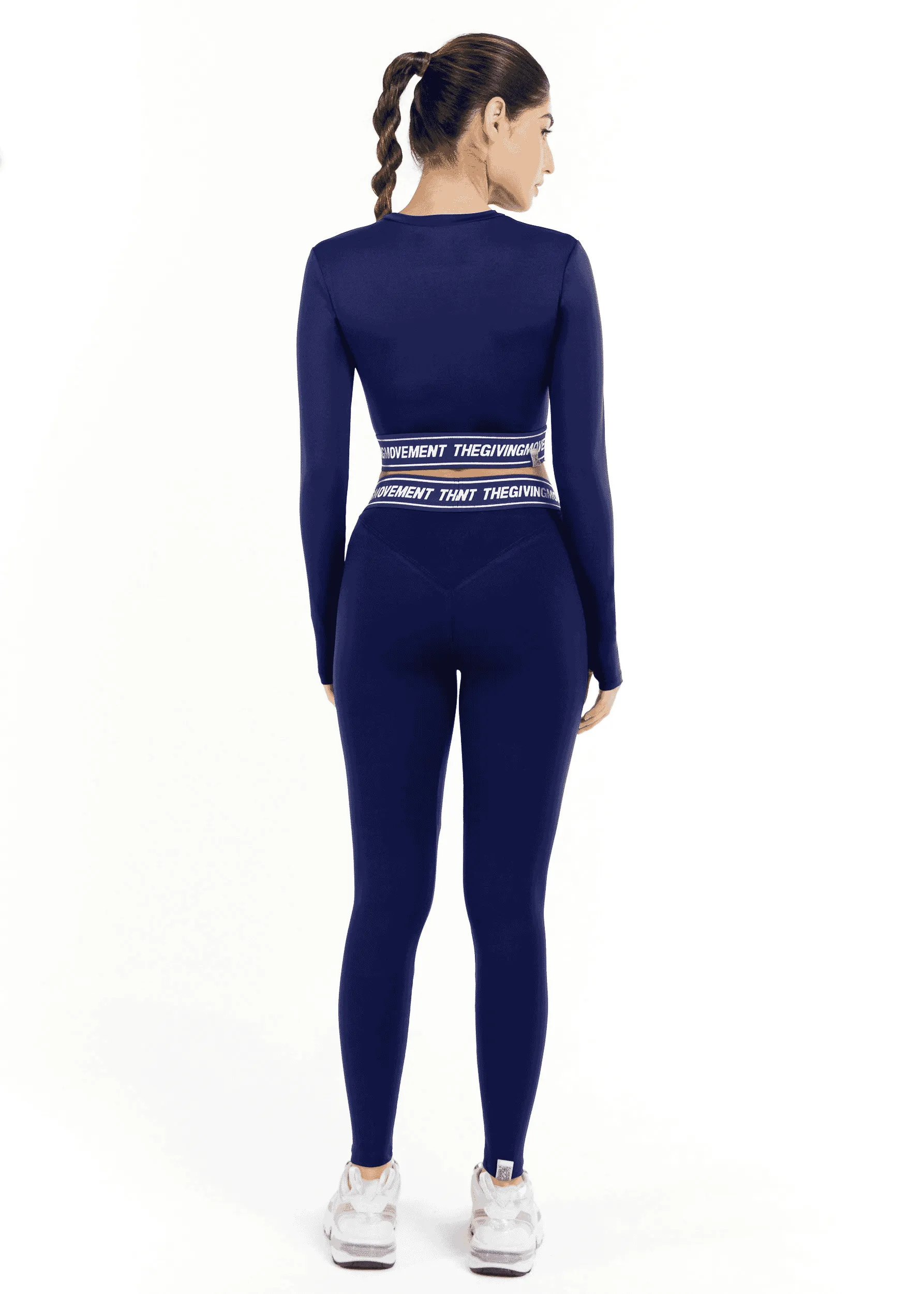 THE GIVING MOVEMENT CROPPED LS TOP WITH BRANDED ELASTIC