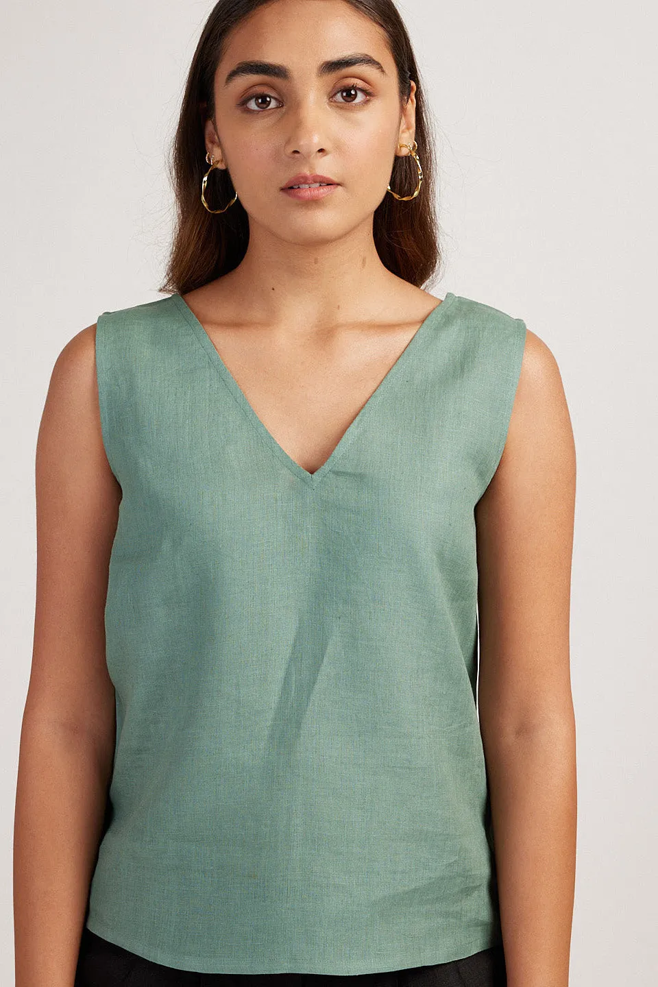 The Linen V Neck Tank