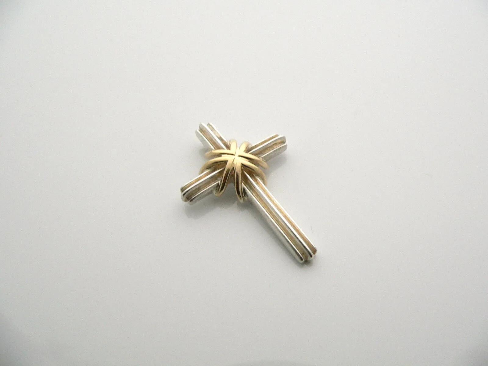 Tiffany & Co Silver 18K Gold Cross Pendant Charm 4 Necklace Gift Love Statement