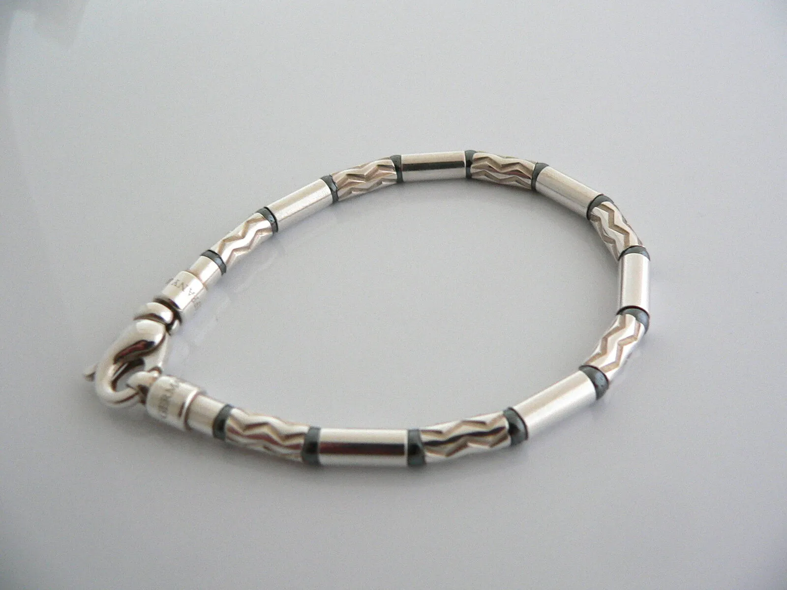 Tiffany & Co Silver Hematite Carved Bead Bracelet Bangle Rare Gift Cool Love