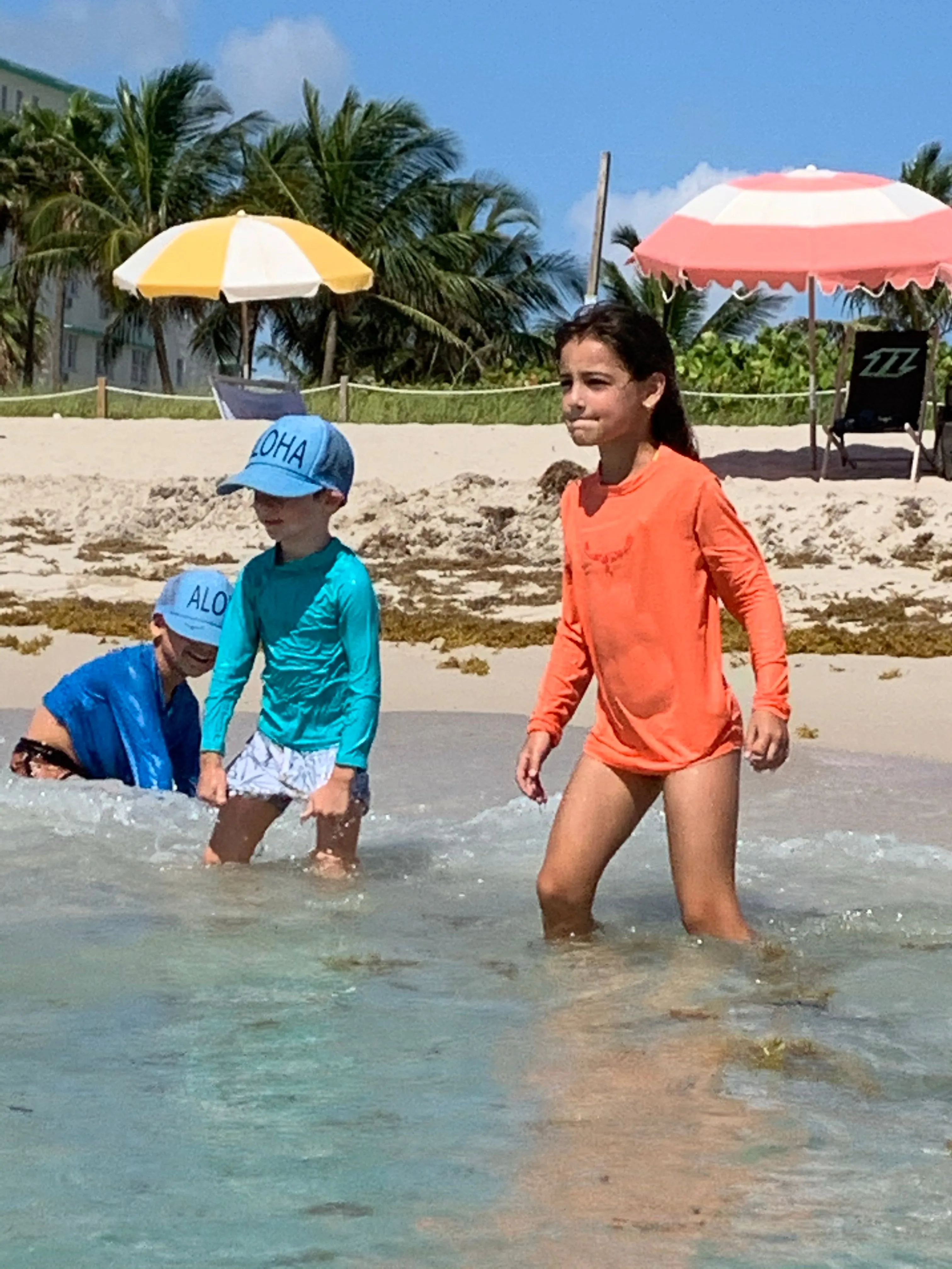 TKS MIAMI KIDS SUNSHIRT LOOSE FIT CORAL UPF 50