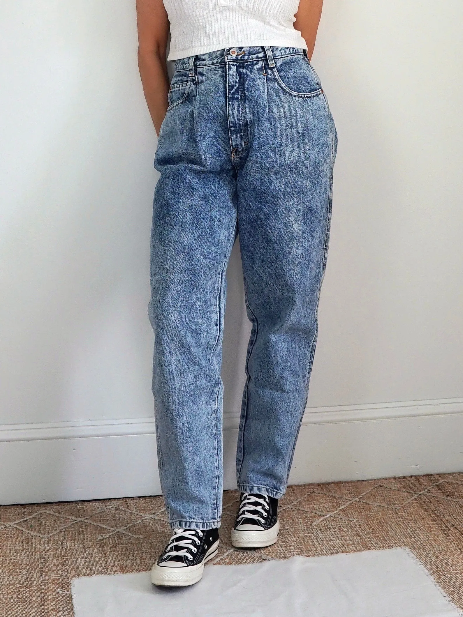 Vintage 80's Acid Wash Barrel Jeans - 28" Waist