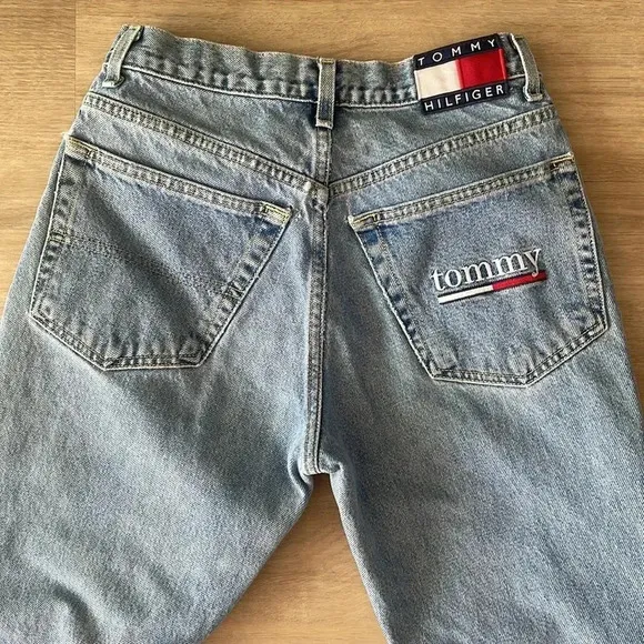 Vintage 90s Tommy Hilfiger Tommy Jeans size 5/30