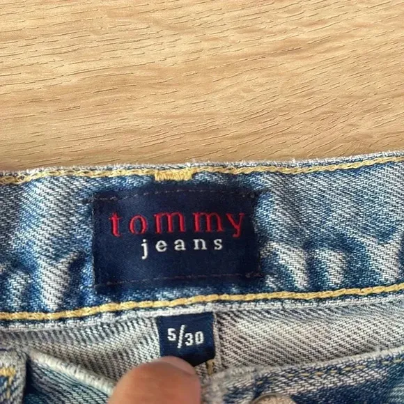Vintage 90s Tommy Hilfiger Tommy Jeans size 5/30