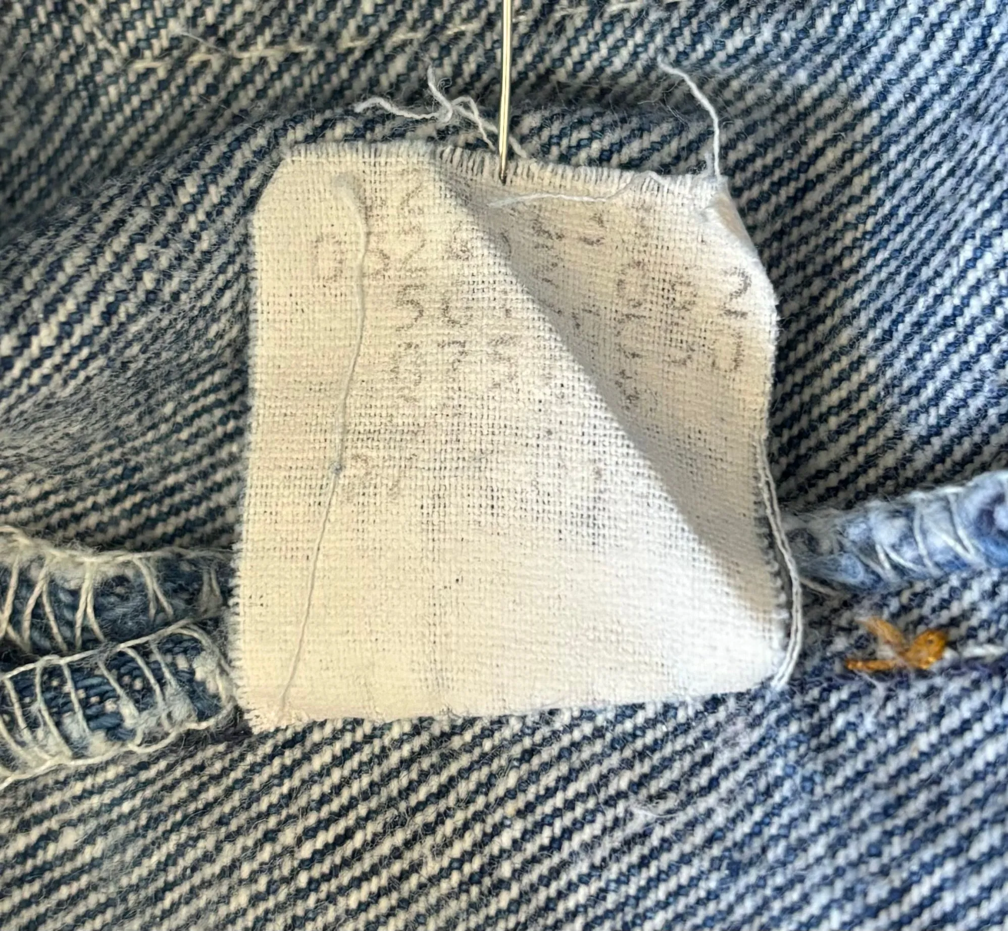 Vintage USA Made Levi 501 Transitional Premium Dark Wash Denim Jeans (JYJ0424-173)