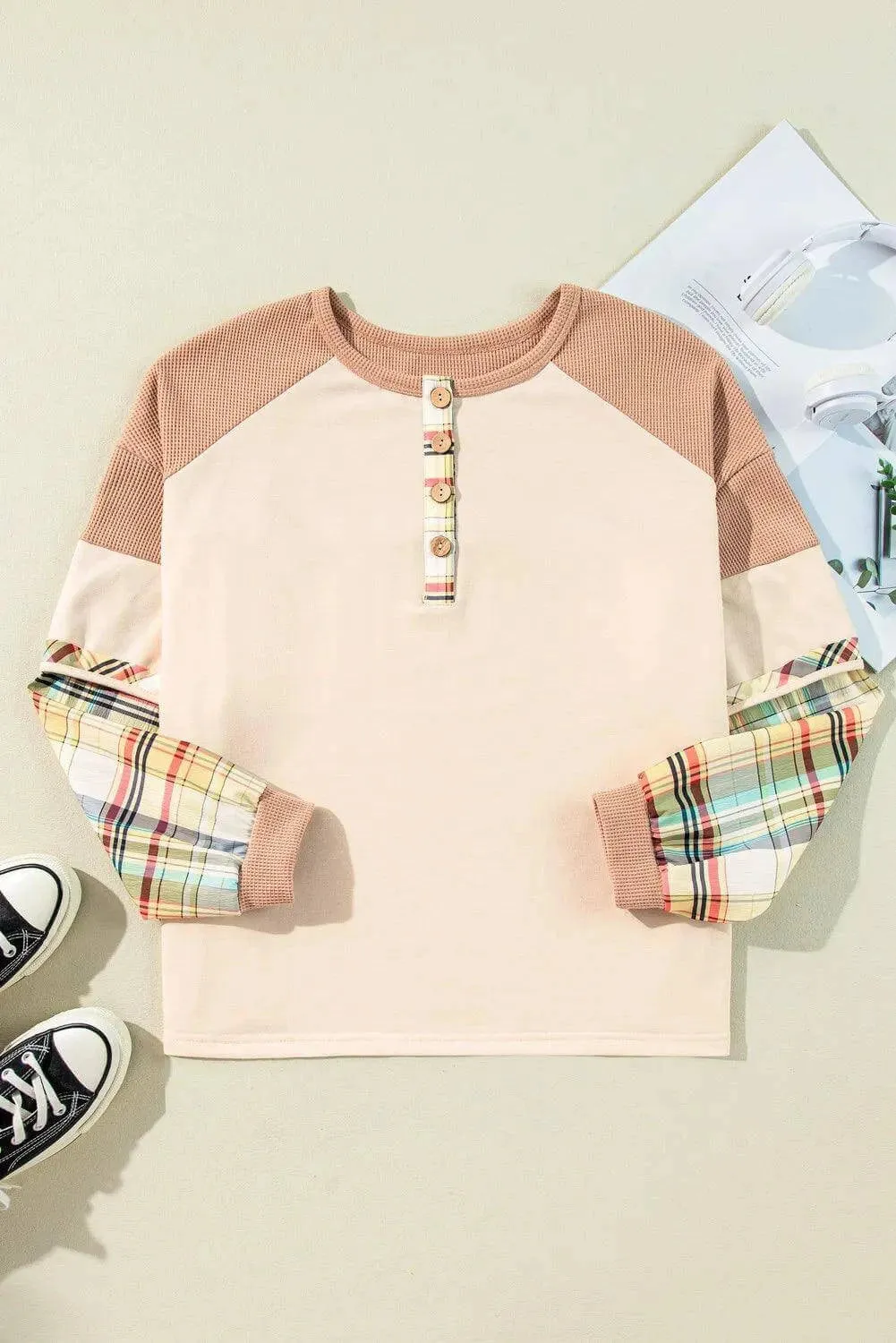 Waffle-Knit Detail Plaid Round Neck Top – Cozy & Stylish