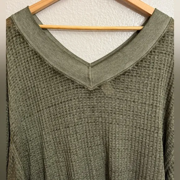 We the Free South Side Thermal Waffle Top in Moss